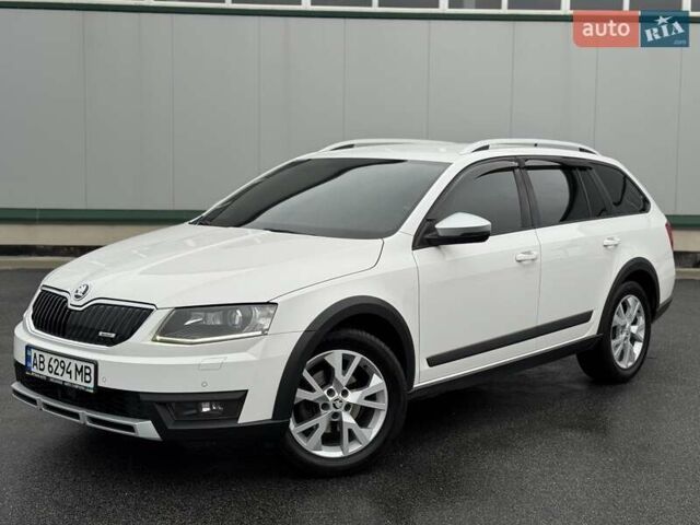Білий Шкода Octavia Scout, об'ємом двигуна 2 л та пробігом 280 тис. км за 13499 $, фото 1 на Automoto.ua
