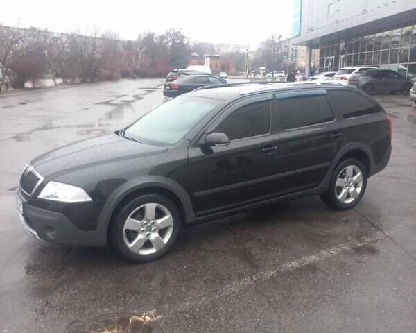 Чорний Шкода Octavia Scout, об'ємом двигуна 2 л та пробігом 279 тис. км за 6600 $, фото 1 на Automoto.ua