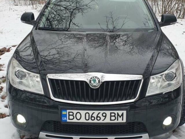 Чорний Шкода Octavia Scout, об'ємом двигуна 2 л та пробігом 268 тис. км за 11000 $, фото 1 на Automoto.ua