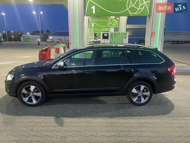 Чорний Шкода Octavia Scout, об'ємом двигуна 2 л та пробігом 280 тис. км за 12950 $, фото 1 на Automoto.ua