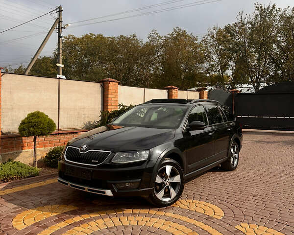 Чорний Шкода Octavia Scout, об'ємом двигуна 2 л та пробігом 292 тис. км за 15199 $, фото 1 на Automoto.ua