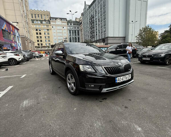 Чорний Шкода Octavia Scout, об'ємом двигуна 1.97 л та пробігом 251 тис. км за 21400 $, фото 1 на Automoto.ua