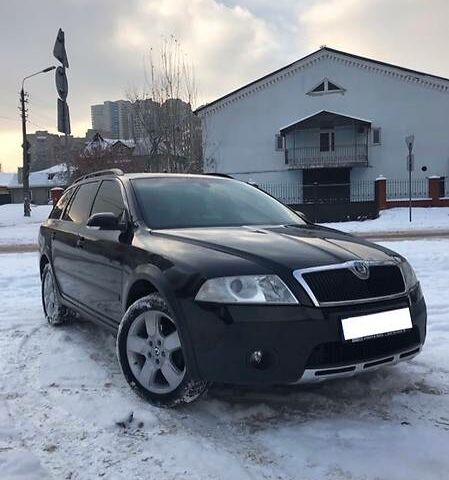 Чорний Шкода Octavia Scout, об'ємом двигуна 2 л та пробігом 221 тис. км за 8999 $, фото 1 на Automoto.ua