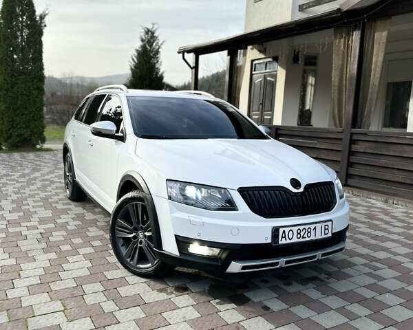 Шкода Octavia Scout, об'ємом двигуна 0 л та пробігом 245 тис. км за 17799 $, фото 1 на Automoto.ua