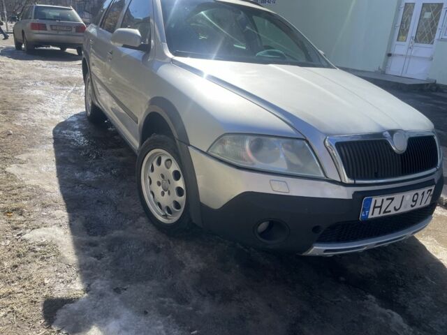 Серый Шкода Октавия Скаут, объемом двигателя 1.9 л и пробегом 500 тыс. км за 3000 $, фото 1 на Automoto.ua