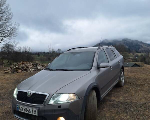 Сірий Шкода Octavia Scout, об'ємом двигуна 2 л та пробігом 248 тис. км за 6699 $, фото 1 на Automoto.ua