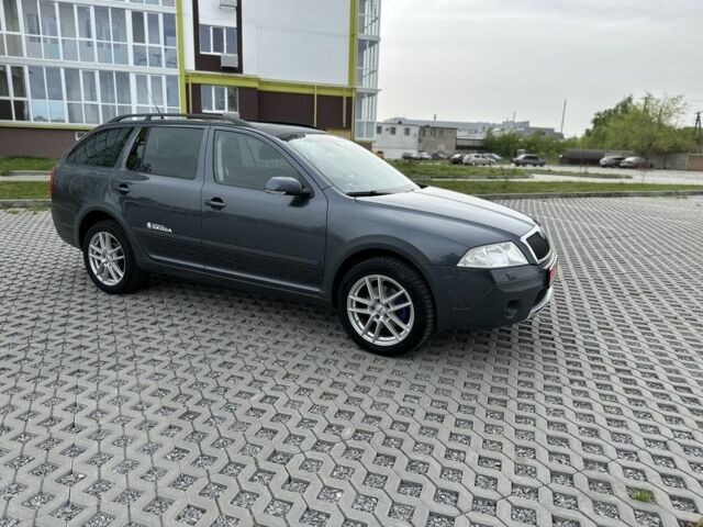 Сірий Шкода Octavia Scout, об'ємом двигуна 2 л та пробігом 201 тис. км за 7999 $, фото 1 на Automoto.ua