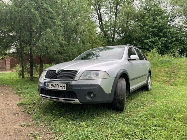 Сірий Шкода Octavia Scout, об'ємом двигуна 2 л та пробігом 470 тис. км за 8000 $, фото 1 на Automoto.ua