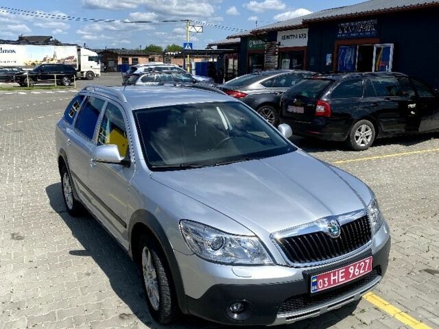 Серый Шкода Октавия Скаут, объемом двигателя 1.8 л и пробегом 197 тыс. км за 9400 $, фото 1 на Automoto.ua