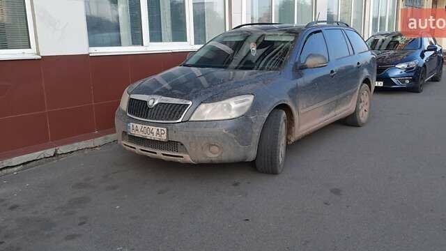 Сірий Шкода Octavia Scout, об'ємом двигуна 1.8 л та пробігом 390 тис. км за 7500 $, фото 1 на Automoto.ua