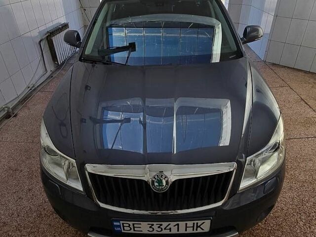 Сірий Шкода Octavia Scout, об'ємом двигуна 2 л та пробігом 228 тис. км за 11500 $, фото 1 на Automoto.ua