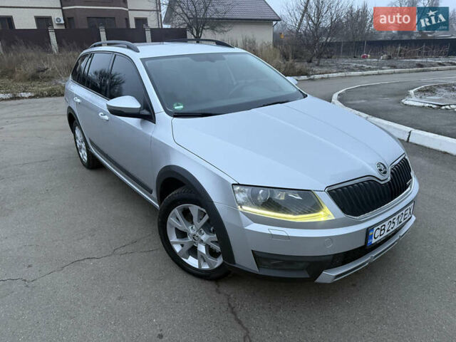 Сірий Шкода Octavia Scout, об'ємом двигуна 2 л та пробігом 270 тис. км за 15700 $, фото 1 на Automoto.ua