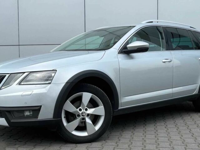 Сірий Шкода Octavia Scout, об'ємом двигуна 2 л та пробігом 65 тис. км за 15200 $, фото 1 на Automoto.ua