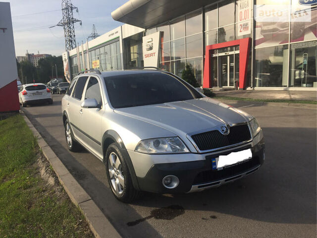 Сірий Шкода Octavia Scout, об'ємом двигуна 2 л та пробігом 107 тис. км за 12000 $, фото 1 на Automoto.ua