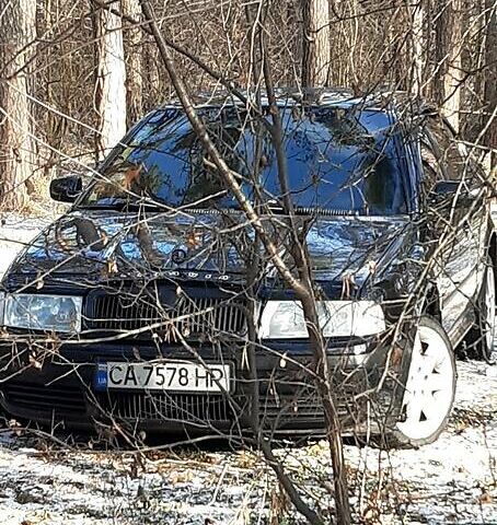 Черный Шкода Октавия Тур, объемом двигателя 1.6 л и пробегом 160 тыс. км за 6500 $, фото 1 на Automoto.ua