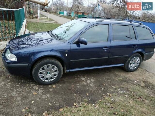 Синій Шкода Октавія Тур, об'ємом двигуна 1.6 л та пробігом 158 тис. км за 5000 $, фото 1 на Automoto.ua