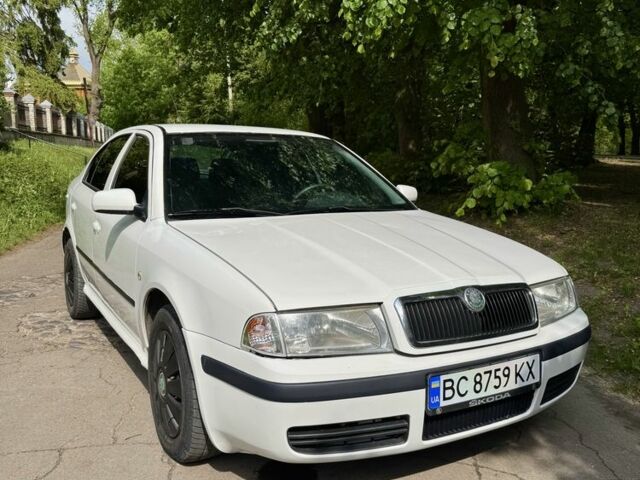 Білий Шкода Октавія, об'ємом двигуна 1.9 л та пробігом 290 тис. км за 3950 $, фото 1 на Automoto.ua