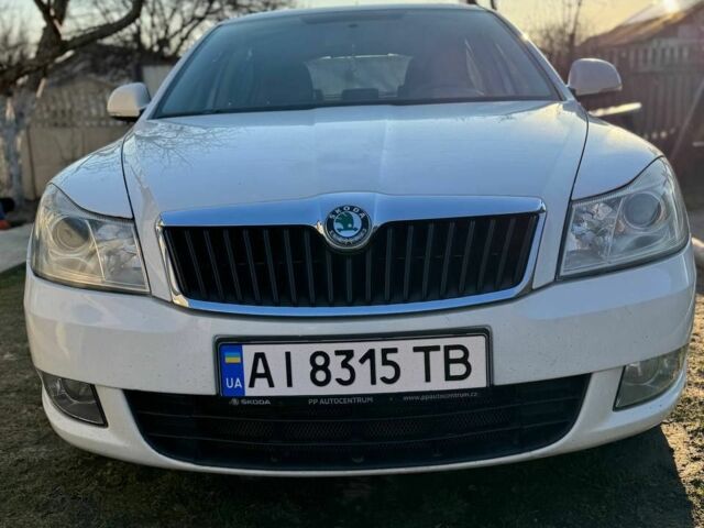Белый Шкода Октавия, объемом двигателя 1.6 л и пробегом 290 тыс. км за 6800 $, фото 1 на Automoto.ua