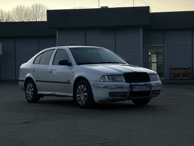 Белый Шкода Октавия, объемом двигателя 1.6 л и пробегом 285 тыс. км за 1999 $, фото 1 на Automoto.ua