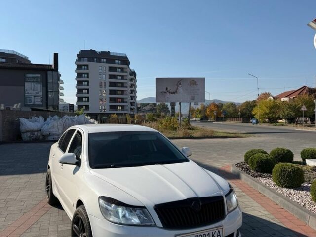 Белый Шкода Октавия, объемом двигателя 1.9 л и пробегом 303 тыс. км за 6224 $, фото 1 на Automoto.ua