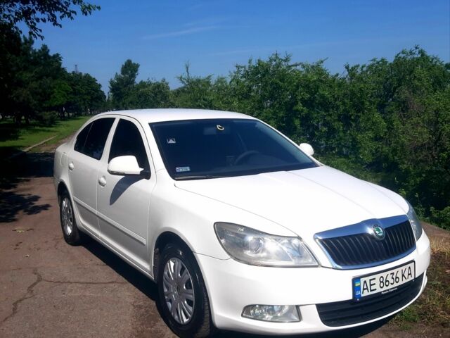 Білий Шкода Октавія, об'ємом двигуна 1.4 л та пробігом 178 тис. км за 6681 $, фото 1 на Automoto.ua