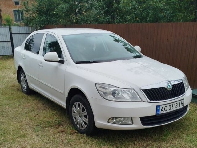 Белый Шкода Октавия, объемом двигателя 1.9 л и пробегом 184 тыс. км за 8600 $, фото 1 на Automoto.ua