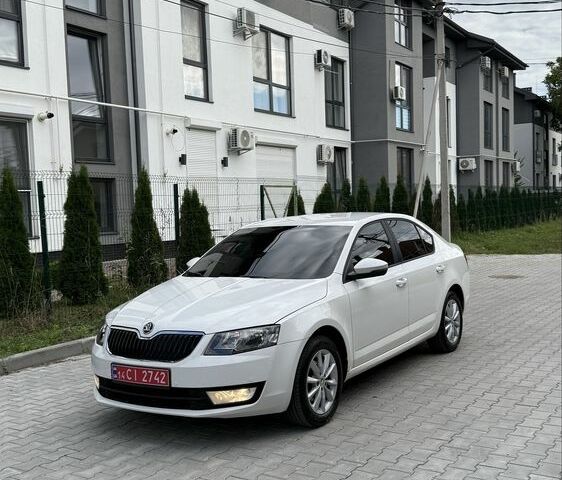 Білий Шкода Октавія, об'ємом двигуна 1.6 л та пробігом 270 тис. км за 9700 $, фото 1 на Automoto.ua