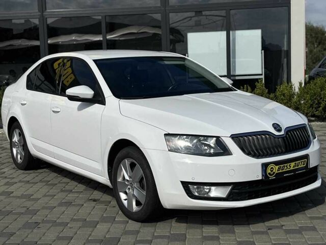 Белый Шкода Октавия, объемом двигателя 2 л и пробегом 292 тыс. км за 11999 $, фото 1 на Automoto.ua