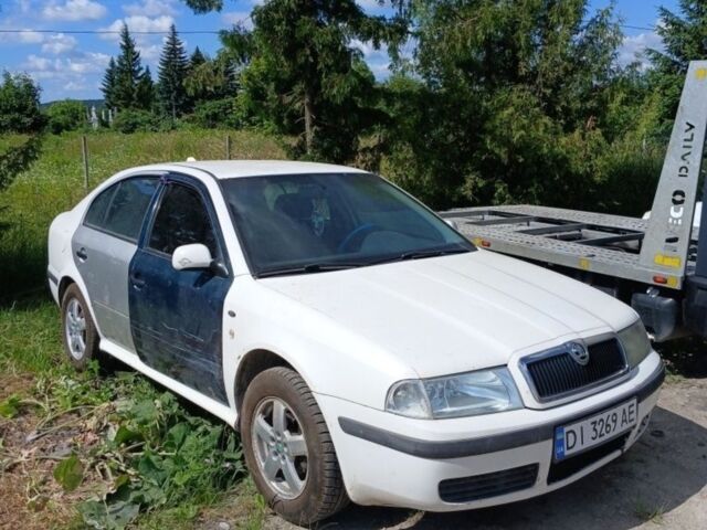 Білий Шкода Октавія, об'ємом двигуна 1.6 л та пробігом 300 тис. км за 1656 $, фото 1 на Automoto.ua