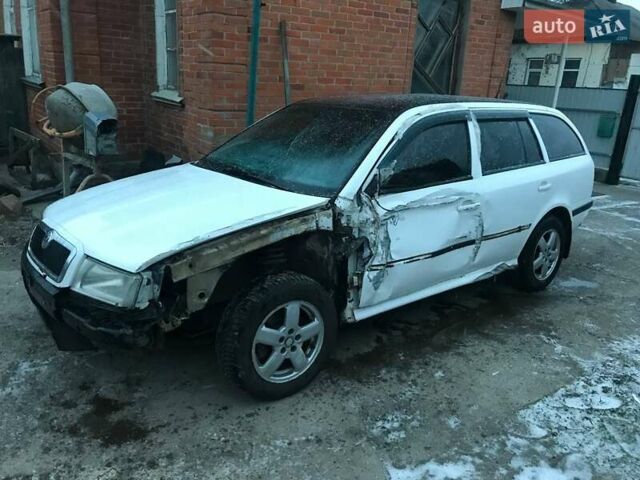 Білий Шкода Октавія, об'ємом двигуна 1.98 л та пробігом 251 тис. км за 2470 $, фото 1 на Automoto.ua