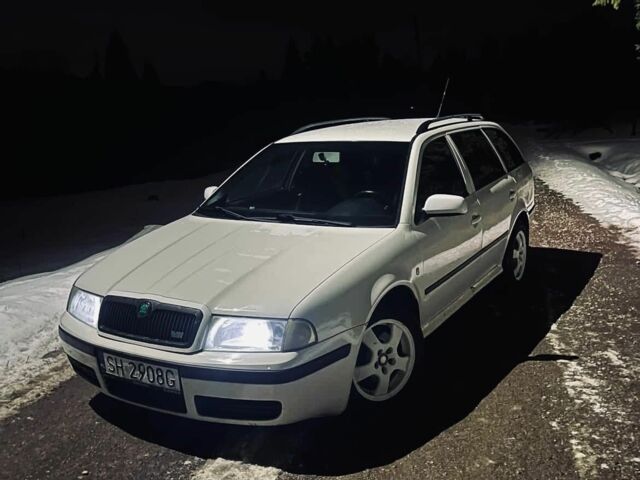 Білий Шкода Октавія, об'ємом двигуна 1.9 л та пробігом 217 тис. км за 1999 $, фото 1 на Automoto.ua