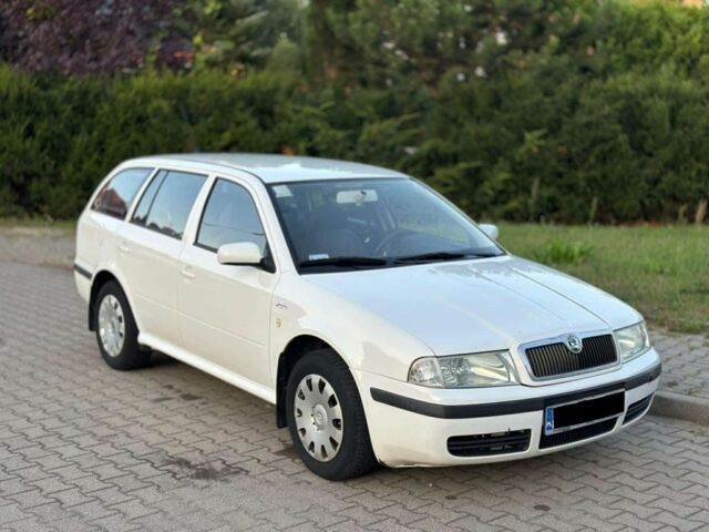 Белый Шкода Октавия, объемом двигателя 1.9 л и пробегом 311 тыс. км за 2500 $, фото 1 на Automoto.ua