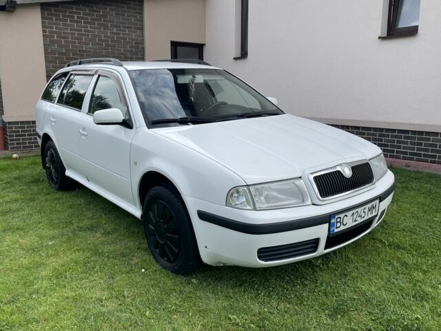 Білий Шкода Октавія, об'ємом двигуна 1.6 л та пробігом 400 тис. км за 3250 $, фото 1 на Automoto.ua