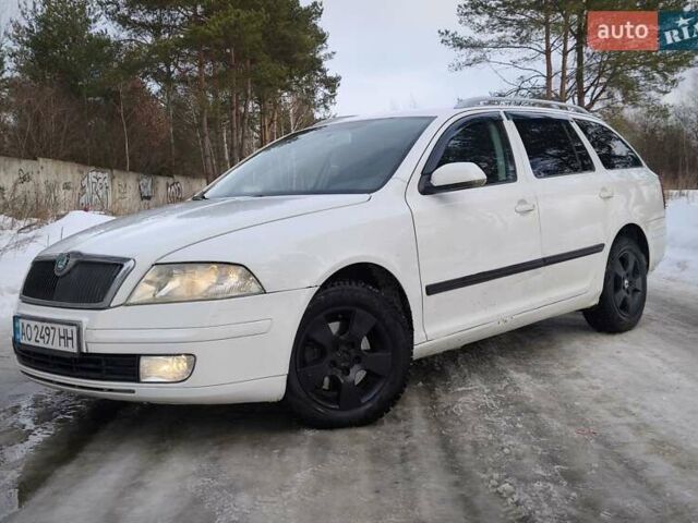 Белый Шкода Октавия, объемом двигателя 1.9 л и пробегом 327 тыс. км за 4900 $, фото 1 на Automoto.ua