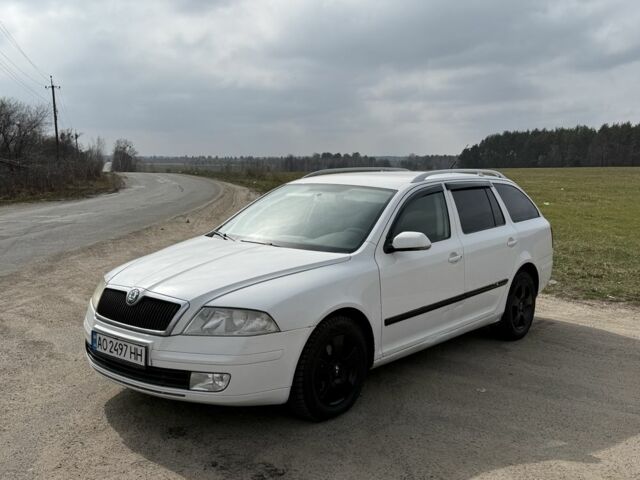 Белый Шкода Октавия, объемом двигателя 1.9 л и пробегом 334 тыс. км за 5100 $, фото 1 на Automoto.ua