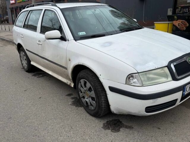 Білий Шкода Октавія, об'ємом двигуна 1.9 л та пробігом 20 тис. км за 2400 $, фото 1 на Automoto.ua