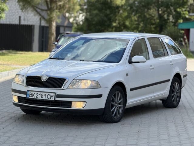 Білий Шкода Октавія, об'ємом двигуна 1.9 л та пробігом 268 тис. км за 5005 $, фото 1 на Automoto.ua