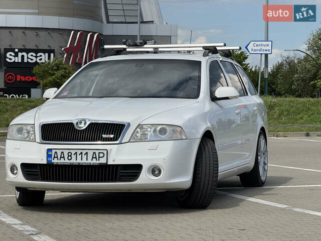 Шкода Октавія 2007 у Києві на Automoto.ua Білий Шкода Октавія, об'ємом двигуна 2 л та пробігом 305 тис. км за 7190 $, фото 1 на Automoto.ua