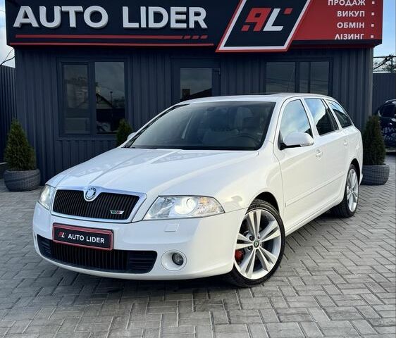 Белый Шкода Октавия, объемом двигателя 2 л и пробегом 280 тыс. км за 9300 $, фото 1 на Automoto.ua