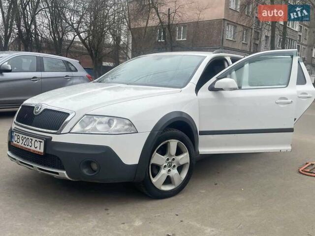 Белый Шкода Октавия, объемом двигателя 2 л и пробегом 263 тыс. км за 6200 $, фото 1 на Automoto.ua