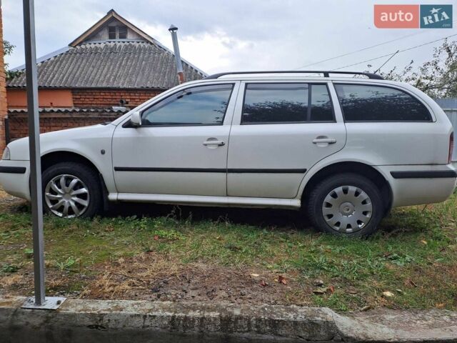 Білий Шкода Октавія, об'ємом двигуна 1.6 л та пробігом 440 тис. км за 4200 $, фото 1 на Automoto.ua