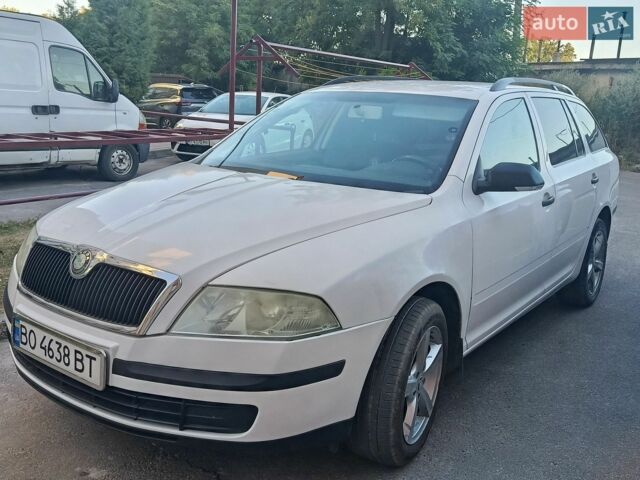 Білий Шкода Октавія, об'ємом двигуна 1.9 л та пробігом 438 тис. км за 5800 $, фото 1 на Automoto.ua