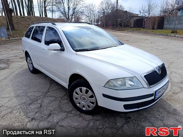 Белый Шкода Октавия, объемом двигателя 1.6 л и пробегом 220 тыс. км за 6500 $, фото 1 на Automoto.ua