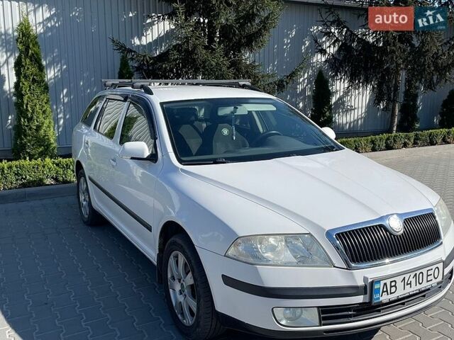 Белый Шкода Октавия, объемом двигателя 1.9 л и пробегом 266 тыс. км за 6400 $, фото 1 на Automoto.ua