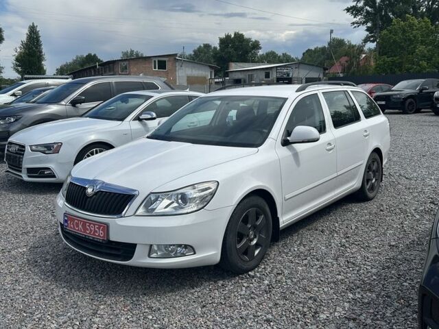 Белый Шкода Октавия, объемом двигателя 1.6 л и пробегом 155 тыс. км за 8300 $, фото 1 на Automoto.ua