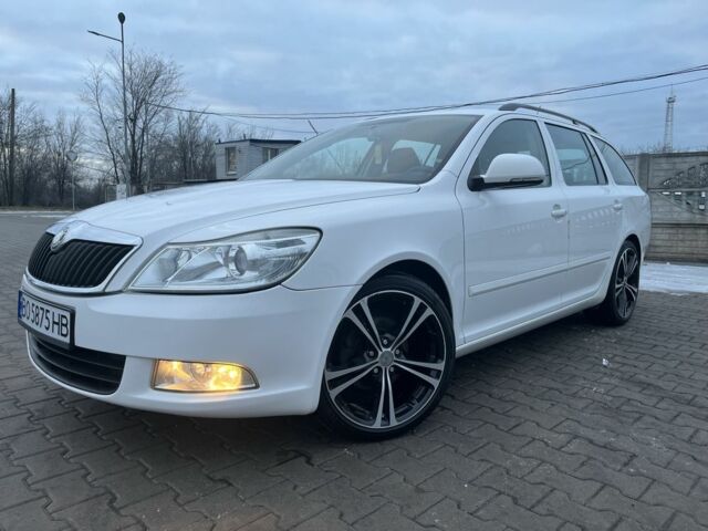 Білий Шкода Октавія, об'ємом двигуна 0 л та пробігом 260 тис. км за 8199 $, фото 1 на Automoto.ua