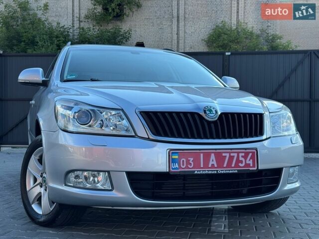 Белый Шкода Октавия, объемом двигателя 1.8 л и пробегом 232 тыс. км за 7999 $, фото 1 на Automoto.ua