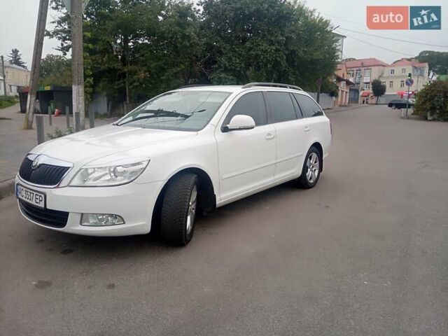 Шкода Октавия 2009 в Владимир-Волынский на Automoto.ua Белый Шкода Октавия, объемом двигателя 1.8 л и пробегом 254 тыс. км за 7100 $, фото 1 на Automoto.ua