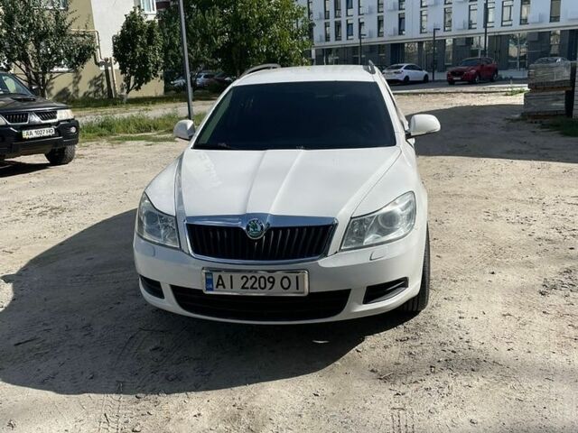 Білий Шкода Октавія, об'ємом двигуна 1.9 л та пробігом 351 тис. км за 5100 $, фото 1 на Automoto.ua