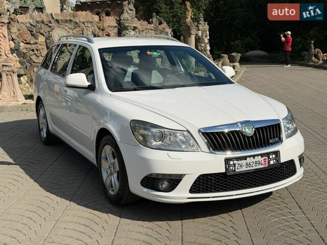 Белый Шкода Октавия, объемом двигателя 2 л и пробегом 145 тыс. км за 8699 $, фото 1 на Automoto.ua